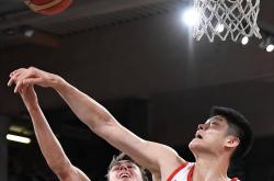 爱游戏网页版 -关于蓬莱暴熊队对阵漓江雪豹队，棒球常规赛险胜，内线统治篮板——逆风翻盘的范本的信息