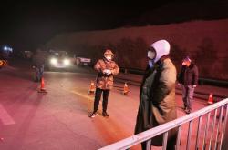 爱游戏全站 - 宁波舟山港信润码头顺利靠泊首艘外轮船舶 